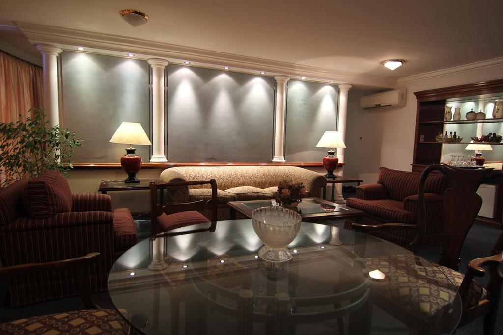 Crystal Palace Hotel Montevideo Bagian luar foto