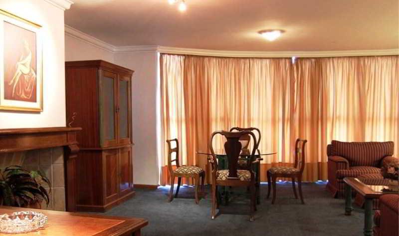 Crystal Palace Hotel Montevideo Bagian luar foto