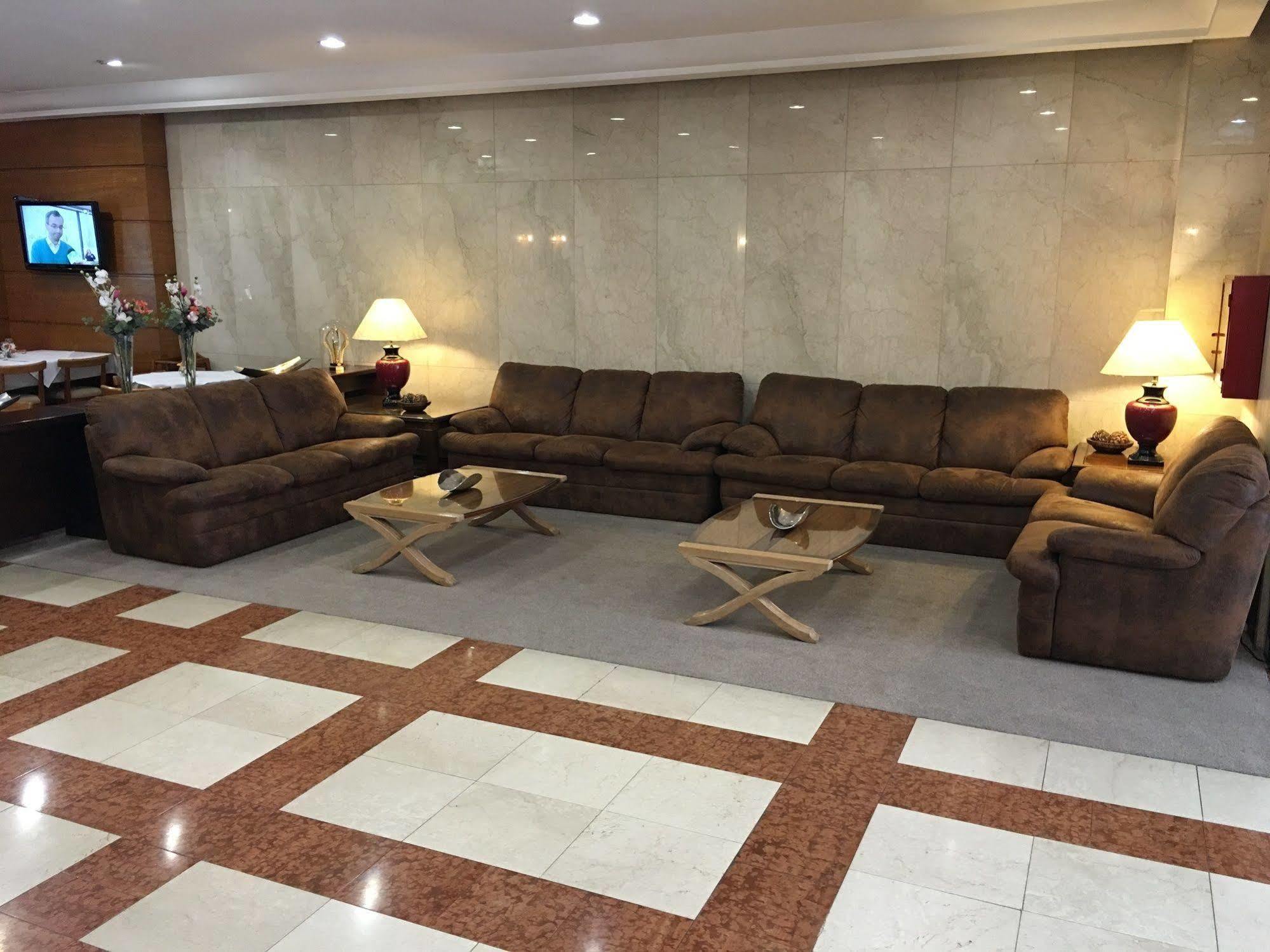 Crystal Palace Hotel Montevideo Bagian luar foto