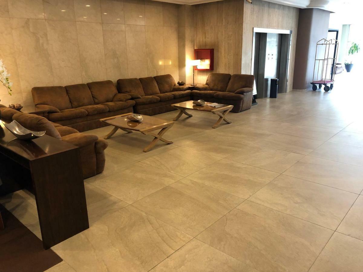 Crystal Palace Hotel Montevideo Bagian luar foto